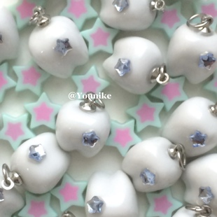 chic韩系ins风可爱萝莉闪钻轻亚甜美牙齿手机挂件AirPods挂饰吊坠