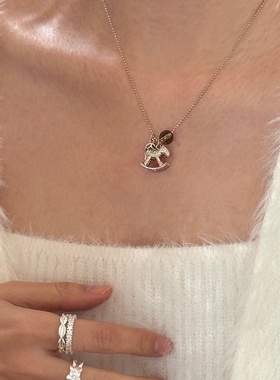 异彩天然茶晶锆石摇摇木马毛衣链