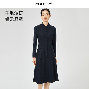 新款 饰25年秋季 饰弹性挺括密扣装 NAERSI娜尔思绵羊毛连衣裙密扣装