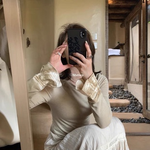 上衣慵懒风打底衫 小众设计拼接T恤女2025秋冬新款 光感面料喇叭袖