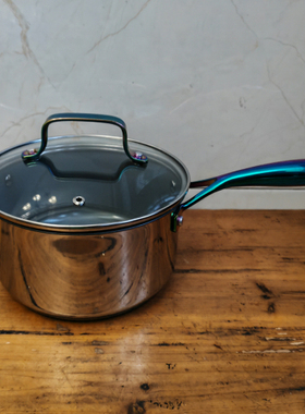 外销出口AMMELOO系列 18cm不锈钢陶瓷不粘涂层奶锅 紫蓝妖姬手把