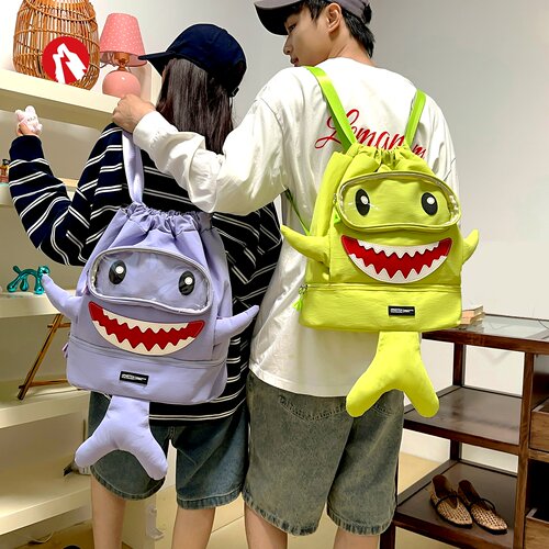 新款丑萌鲨鱼干湿分离双肩包男女学生休闲大容量个性背包旅行书包