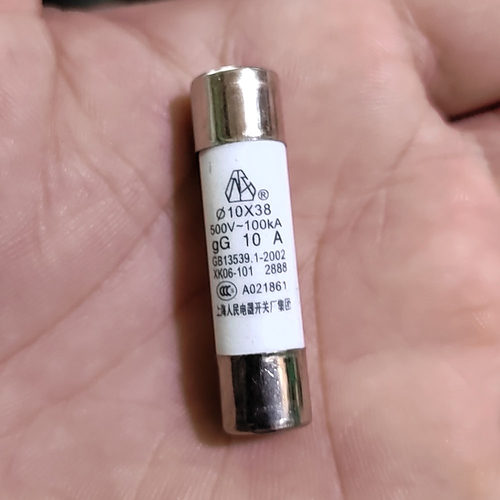 RT18-32熔芯R015陶瓷熔断器10*38