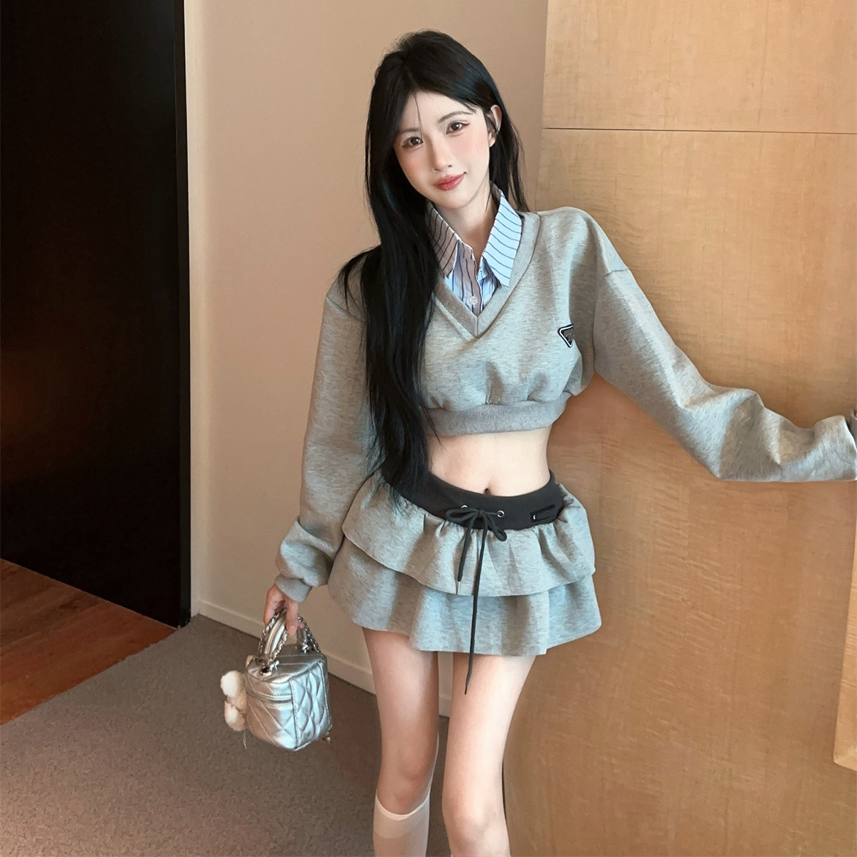 学院风假两件拼接衬衫领短款卫衣女小个子显瘦短裙jk套装