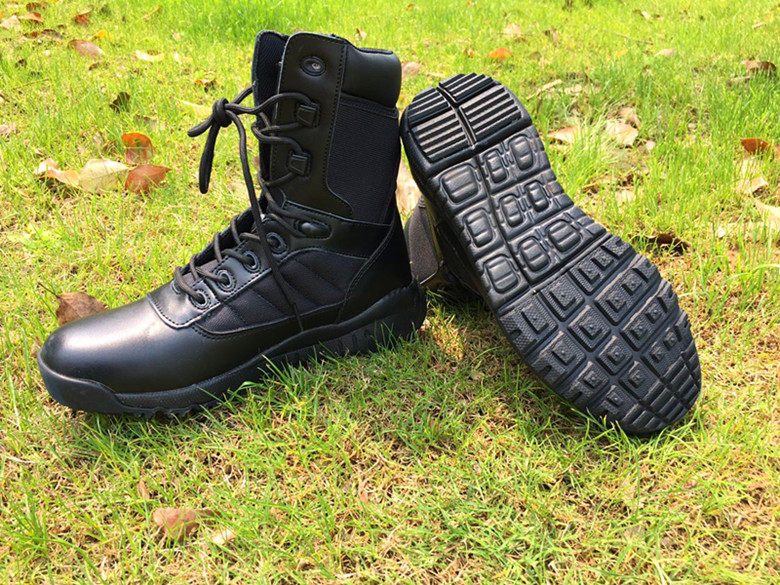 Boots militaires - Ref 1399166 Image 1