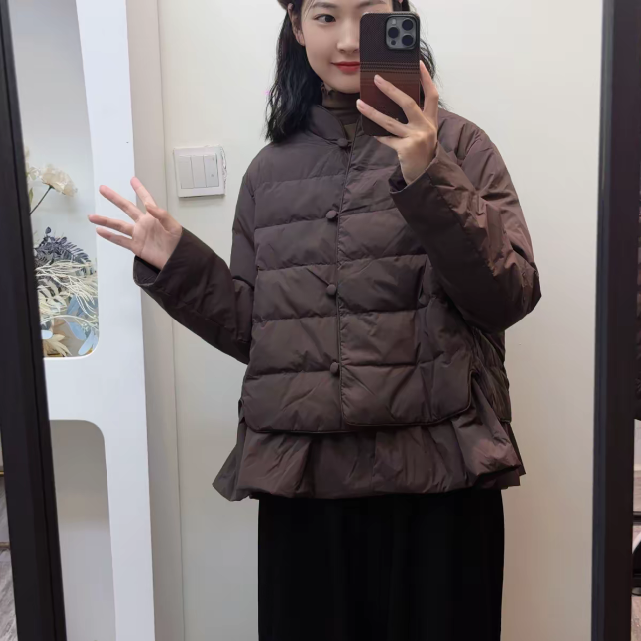 文艺原创设计感羽绒外套荷叶边下摆设计90白鸭绒造型感强厚羽绒服,女装/女士精品,羽绒服,淘宝优惠券,粉丝福利购,淘宝优惠卷