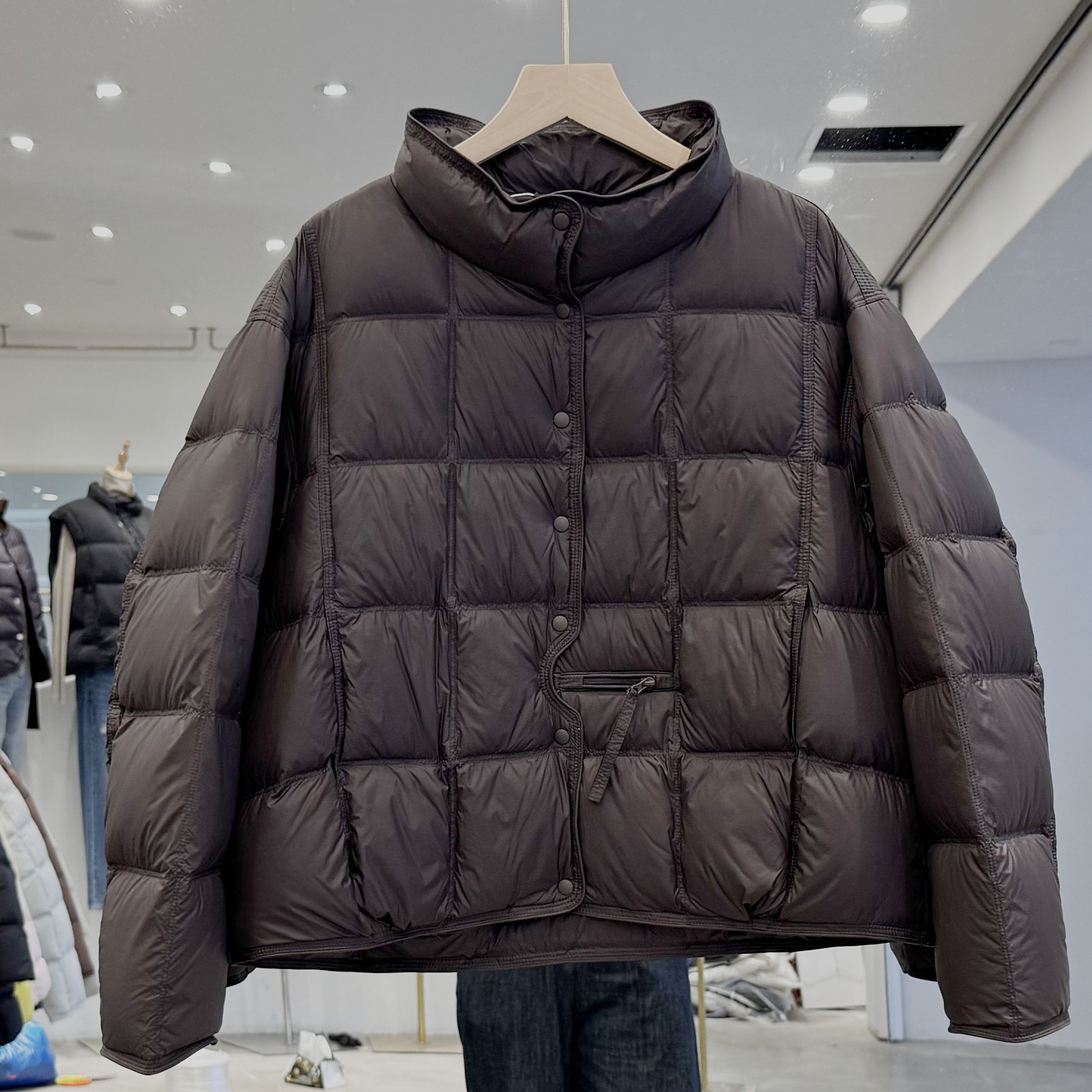 2025冬季新款短款羽绒服