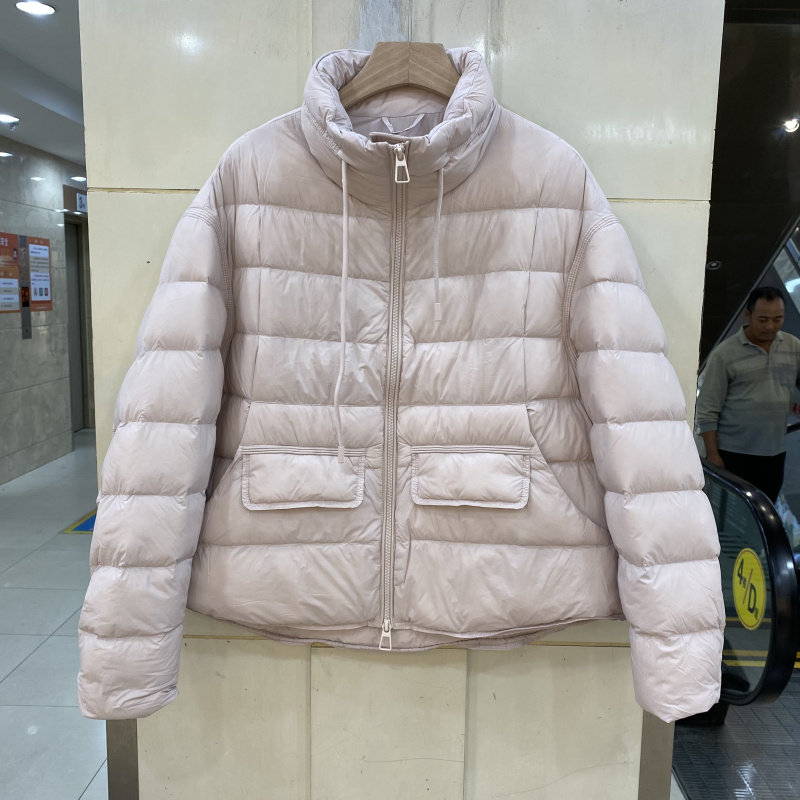 时尚抽绳立领短款羽绒服