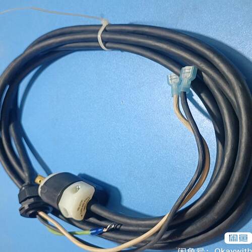 荷宝HBL4570C三极插头,3米卡罗拉三线电线。