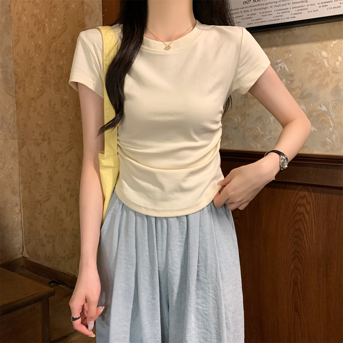 2026夏季新款短款正肩圆领褶皱收腰短袖上衣女韩系甜辣风纯欲上衣