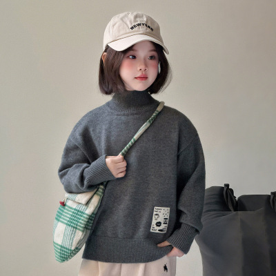 女孩保暖舒适纯色套头针织衫