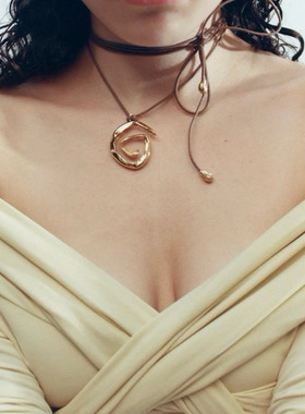 小众设计款皮绳长款项链