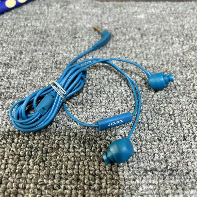 原装库存 大牌大厂货 入耳式耳机 让你陶醉的清丽声音 捡漏性质