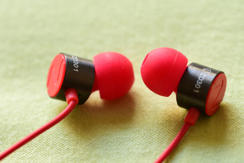 原装韩国入耳式带麦通话调音耳机