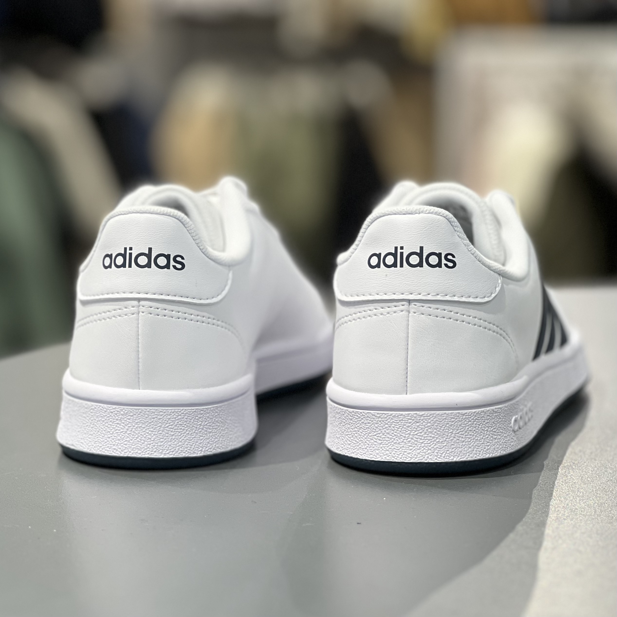 坏蛋的店Adidas阿迪达斯新款男鞋运动休闲鞋低帮耐磨滑板鞋FY8568 运动鞋new 板鞋 原图主图