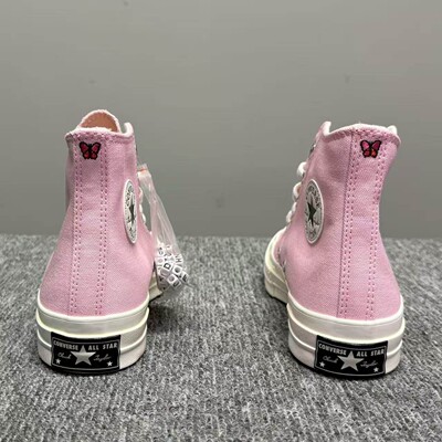 CONVERSE匡威1970S女子粉红色蝴蝶刺绣DIY坠饰高帮帆布鞋 A06095C
