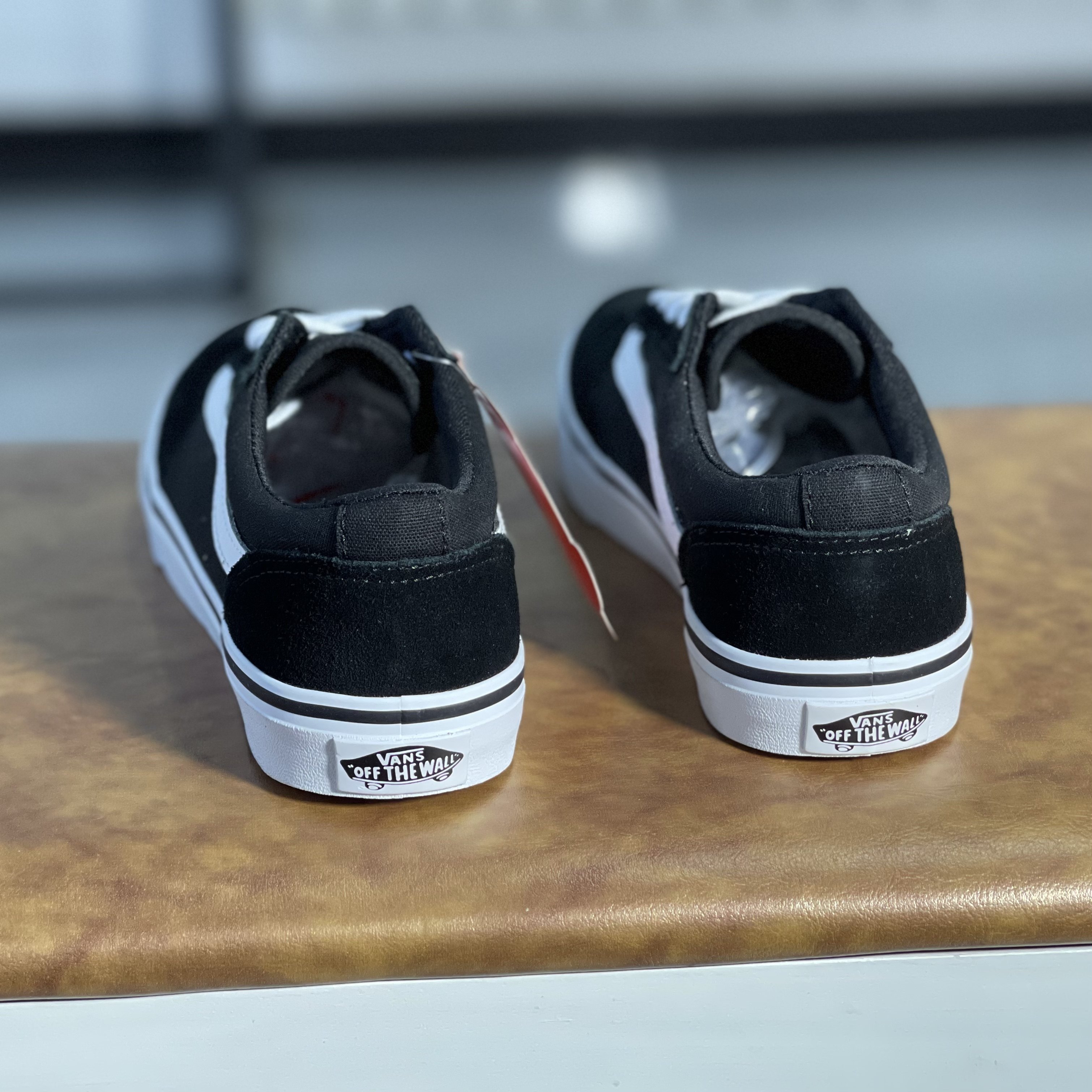 vans范斯女款黑白经典款薄底休闲运动滑板鞋帆布鞋子vn0a3il2iju