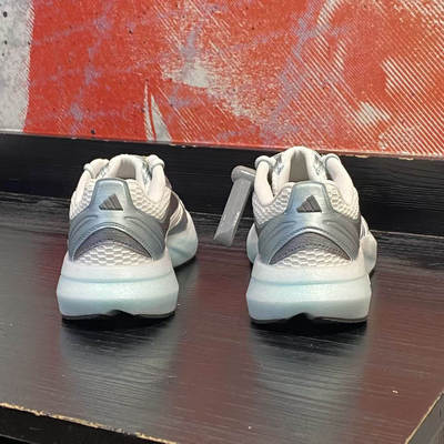 Adidas/阿迪达斯正品LIGHTBLAZE GLOW女士缓震跑步鞋JP6327