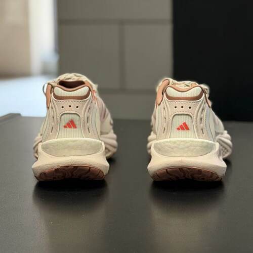 Adidas/阿迪达斯夏季新款女士时尚耐磨运动透气跑步鞋JS3661