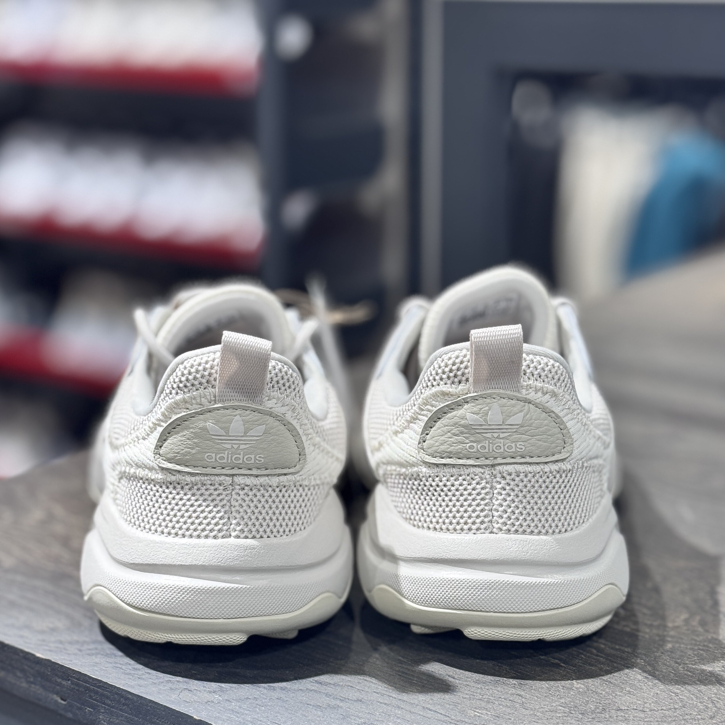 Adidas阿迪达斯男款秋冬网面透气低帮老爹鞋休闲运动鞋JS3026