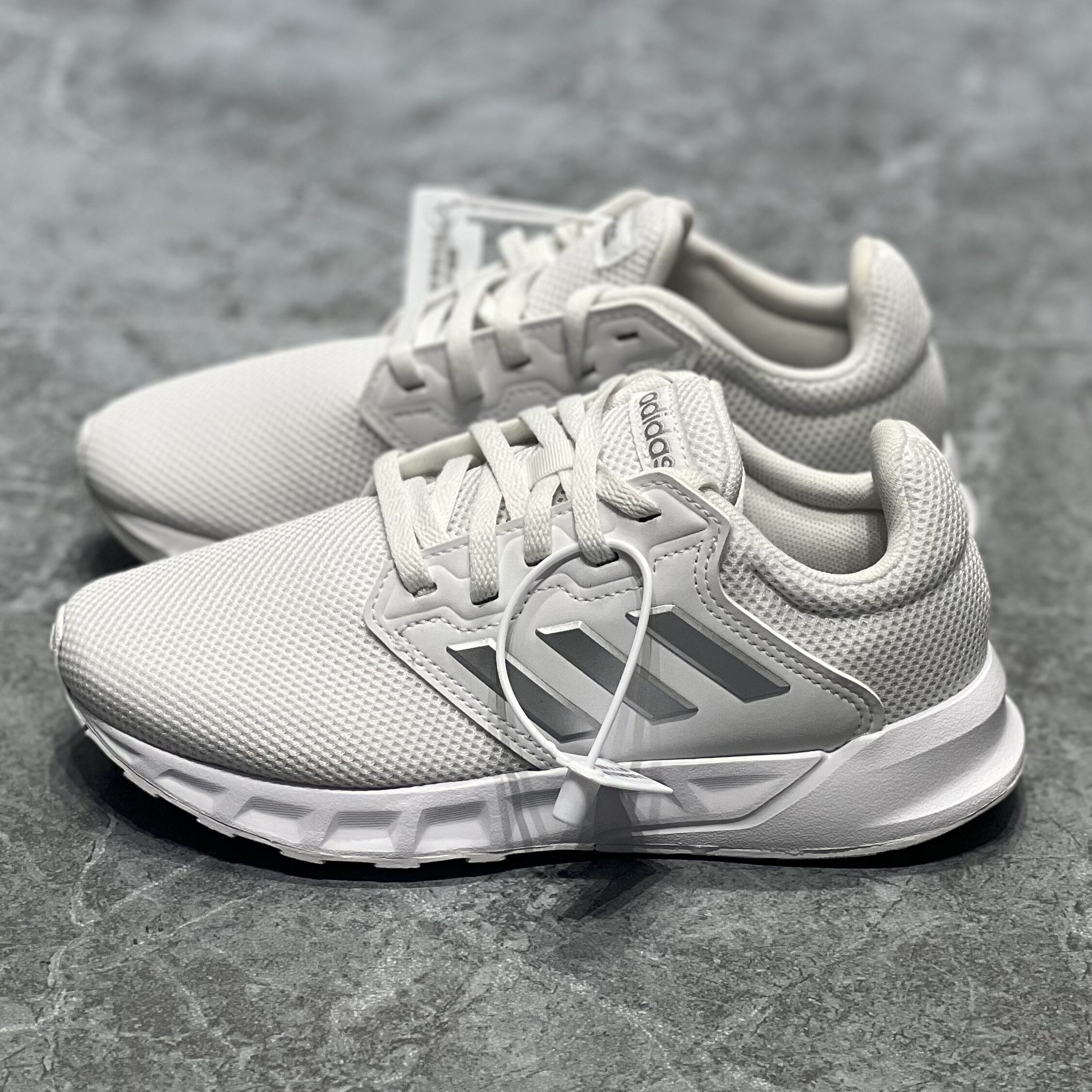 adidas/阿迪达斯neo showtheway女款阿尔法小椰子运动鞋子fx3748