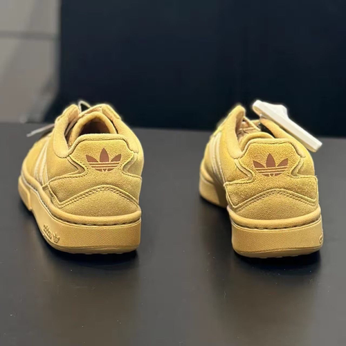 adidas/阿迪达斯三叶草秋季男女款百搭运动休闲低帮板鞋ID6070