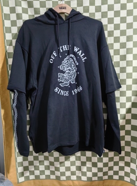 VANS 春秋新款休闲男女同款黑色假两件连帽长袖卫衣VN0A5H9UBLK