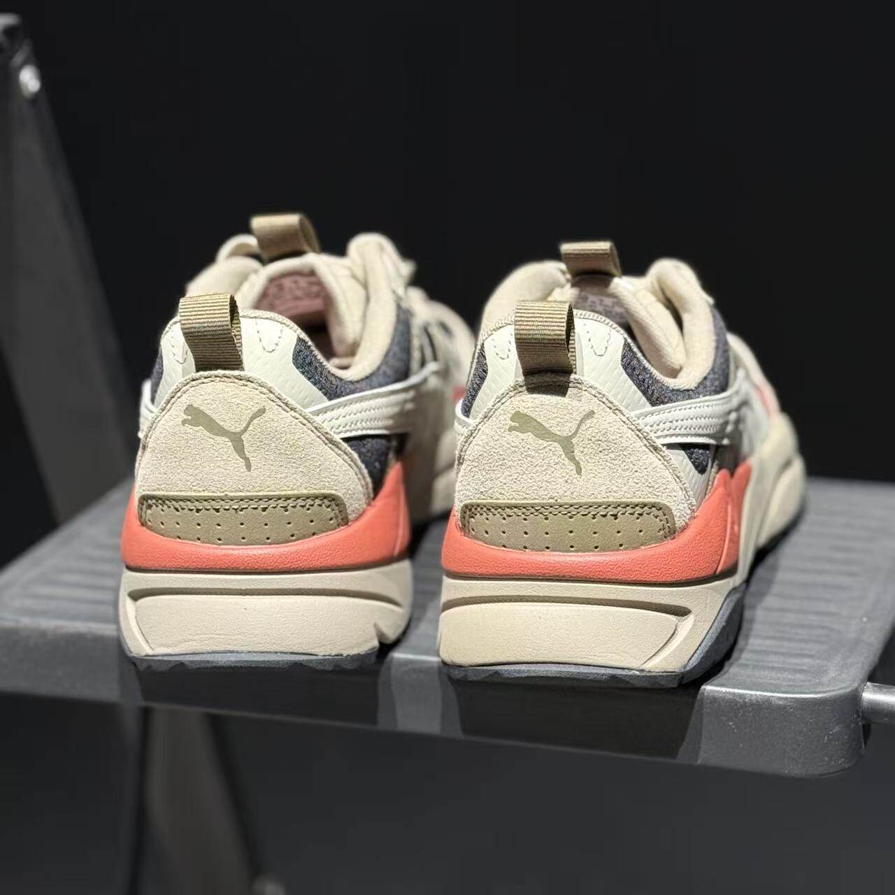 彪马/Puma秋冬男子低帮跑步复古拼接时尚休闲运动老爹鞋392317