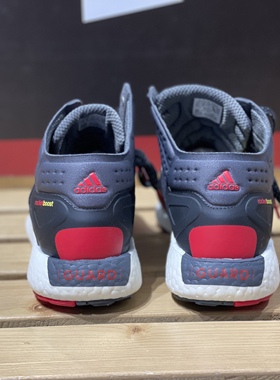 Adidas阿迪达斯男鞋冬季加绒保暖BOOST缓震回弹耐磨运动鞋FV3094