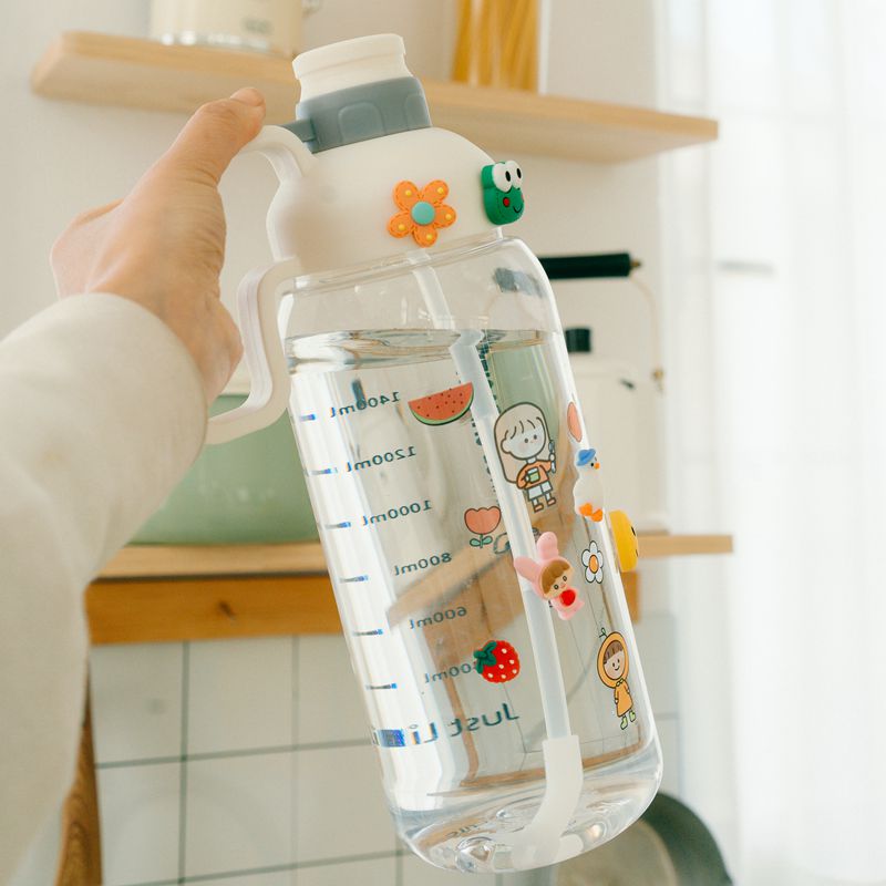 夏季高颜值吸管便携水瓶