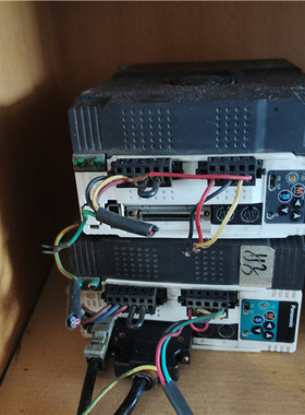 成色漂亮二手 MDDDT3530 伺服电机 A4 1KW驱动器 原装拆机