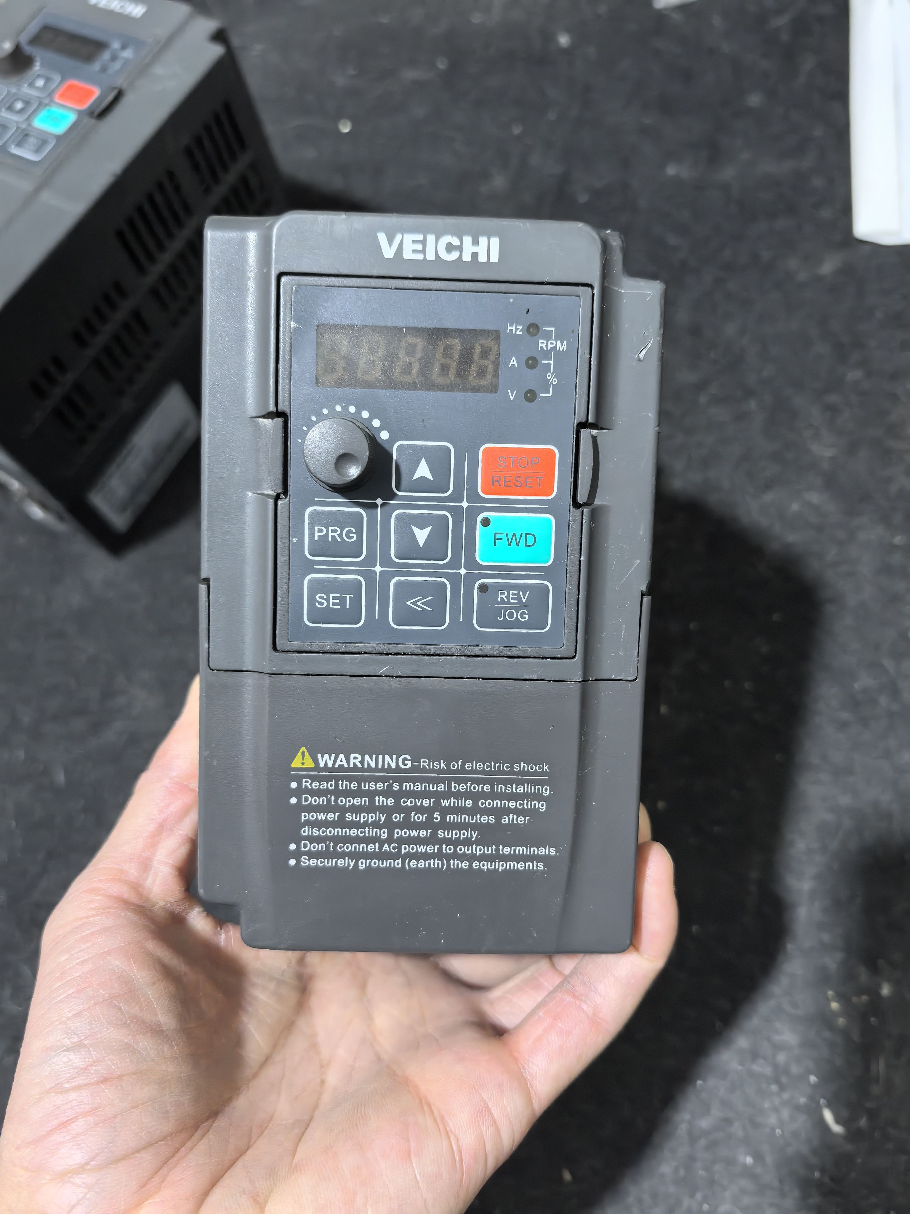 伟创变频器AC60E-T3-1R5G 1.5KW 380V二手拆机件 功能包好