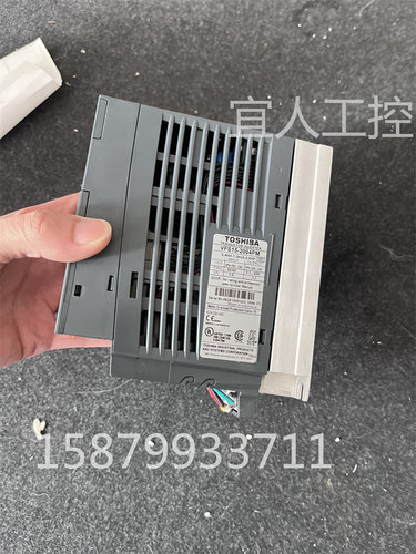 TOSHIBA东芝变频器 VFS15-2004PM VFS15 0.4KW 200V 质量保证
