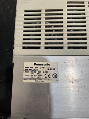 松下VFO变频器BFV00224 2.2KW 400V/380V VF0二手拆机 功能包好