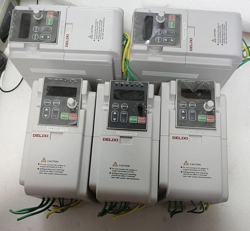 德力西变频器CDl-EM60G0R75S2   0.75W 220V二手拆机，功能完好