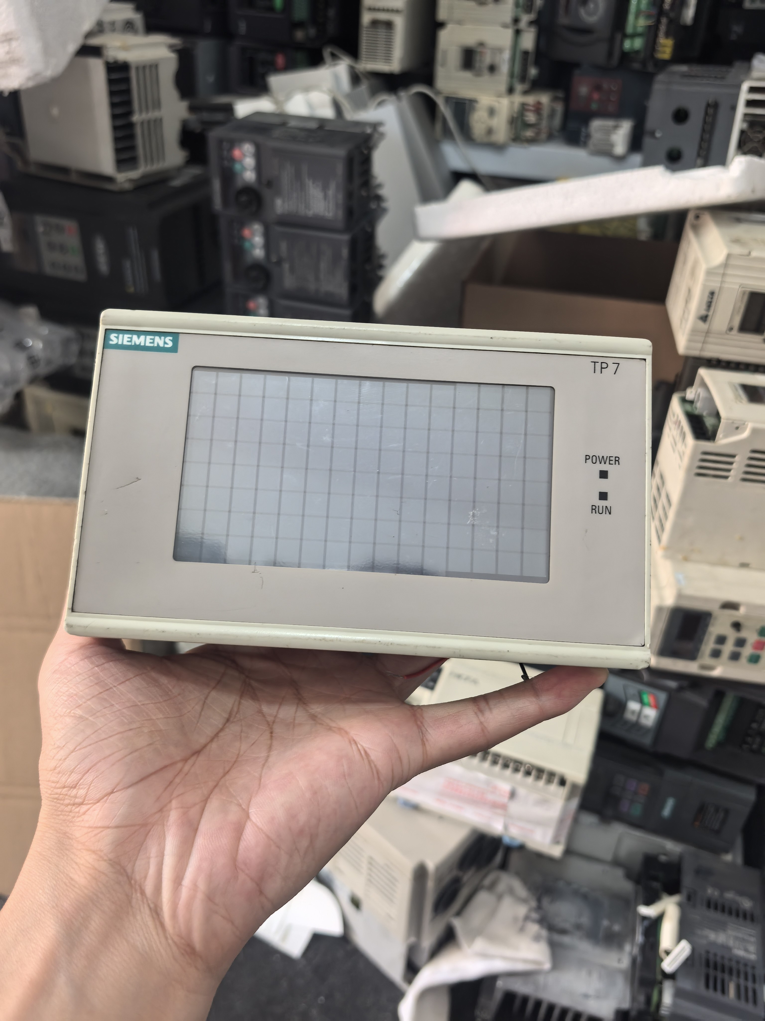 二手西门子TP7触摸屏6AV3 607-1NH00-0AX0 Touch panel TP7功能好
