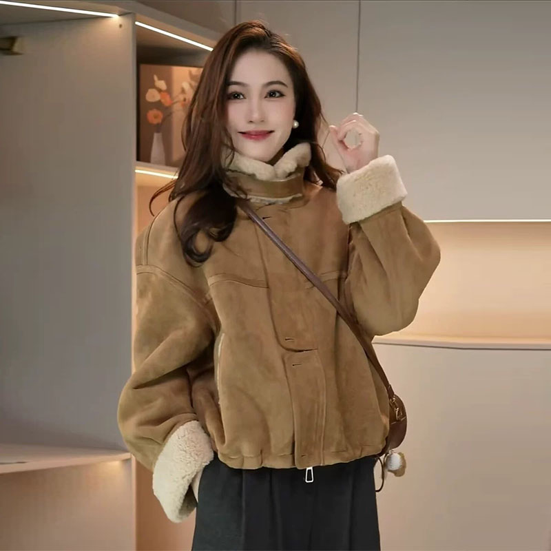 胖妹妹加绒加厚短款毛外套女