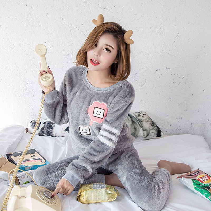 睡衣女秋冬加厚珊瑚绒长袖大码套头法兰绒可爱外出冬天家居服套装