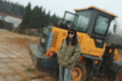 哥家2025秋冬新款男女款连帽防水鹅羽绒服外套