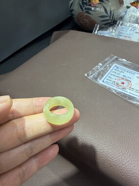 特价天然和田玉黄玉港码10码指环戒指吊坠男女款带证书472号