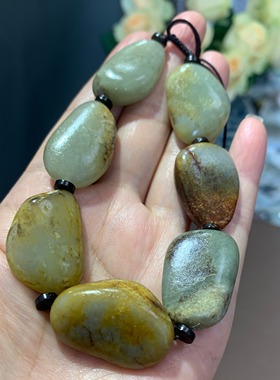 全天然新疆和田产青玉籽料原石手链黑红皮原石手链子料422号