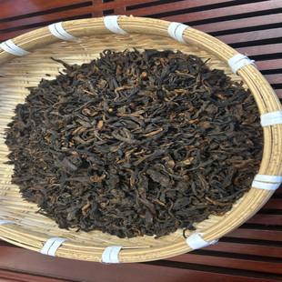 云南易武刮风寨大树普洱熟茶陈香糯香散茶2016年原料