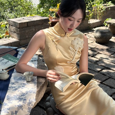 journeyj原创淡黄色花朵改良旗袍女新中式缎面小礼服订婚连衣裙