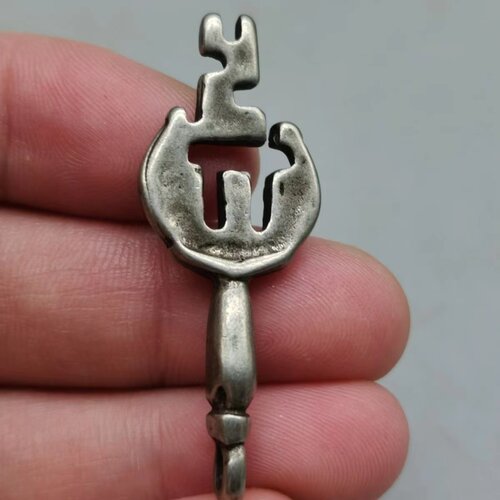 摩尼金钥智慧的钥匙锁财打开心锁七宝铜钥匙雪域的礼物吊坠挂件