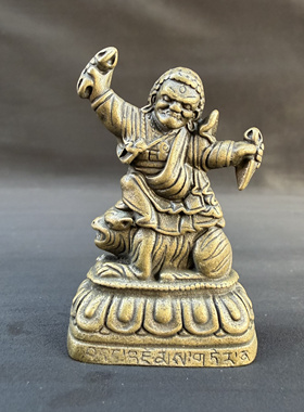 尼泊尔工艺仿古藏传利马铜忿怒莲师密宗佛像家居供奉随身小摆件