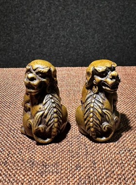 狮子滚绣球微雕一对小摆件纯黄铜