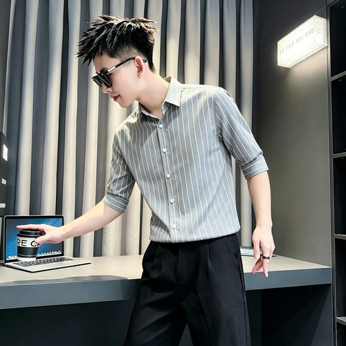 2026夏装新款xs小码小号休闲条纹短袖衬衣社会小伙男七分袖衬衫潮