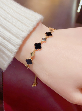 日韩时尚气质轻奢四叶花手链女网红个性百搭小清新手饰品