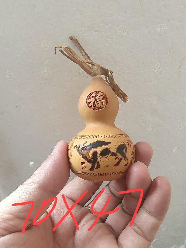 天然手把文玩雕刻葫芦工艺品吉祥图案一物一图皮质老成瓷实响籽