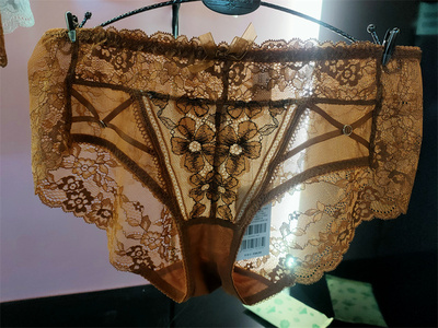 爱亦心伊配套蕾丝三角内裤
